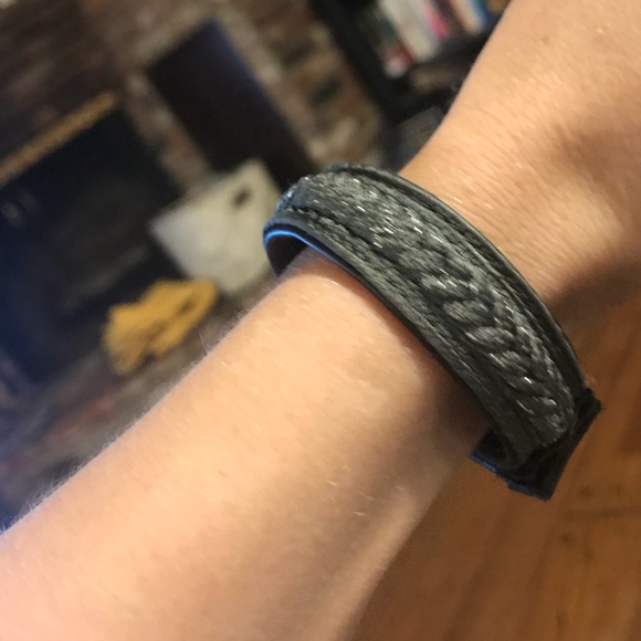 FREE with BUNDLE of two or more items! - Picture 3 of 3